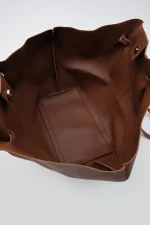 Chic Brown Tote Bag - Image 5