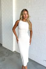 Elegant White Sleeveless Bodycon Dress
