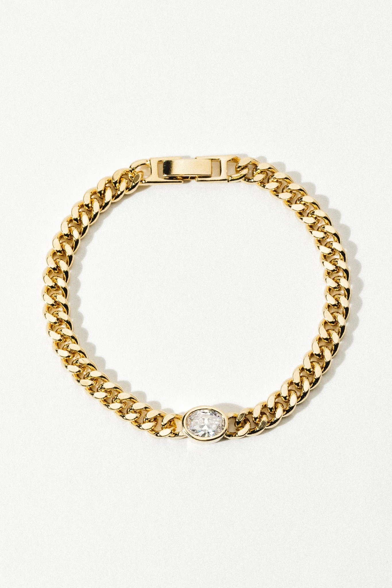 303C1A03-97BE-2145-6BED-CADD701FB557 Elegant Chain Bracelet With Crystal Accent - Image 1