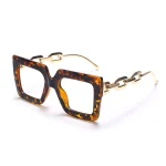 Chic Contemporary Glasses - Image 9