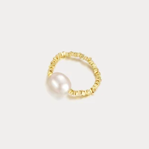 Elegant Simplicity Pearl Ring