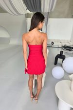 Elegant Scarlet Strapless Dress - Image 5