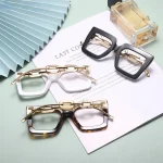 Chic Contemporary Glasses - Image 5