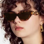 Chic Square Frame Sunglasses - Image 6